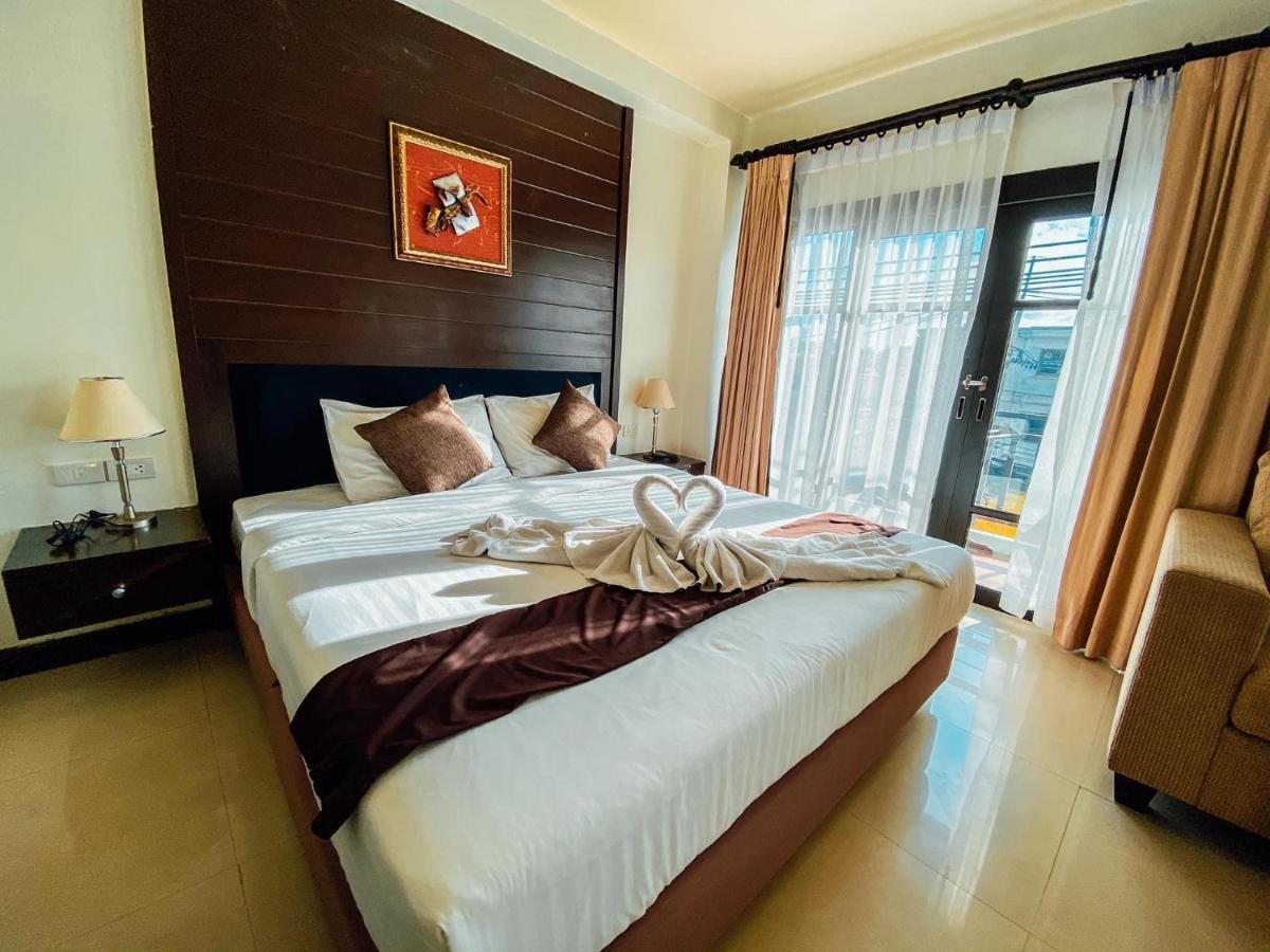 Enjoy'S Beach House & Cafe' Ban Karon Экстерьер фото