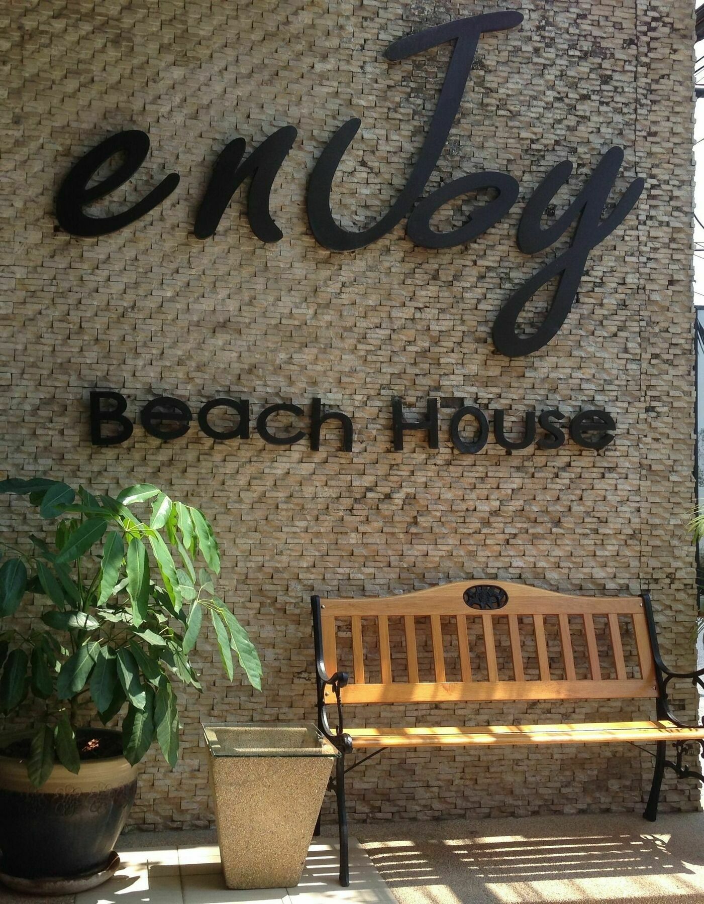 Enjoy'S Beach House & Cafe' Ban Karon Экстерьер фото