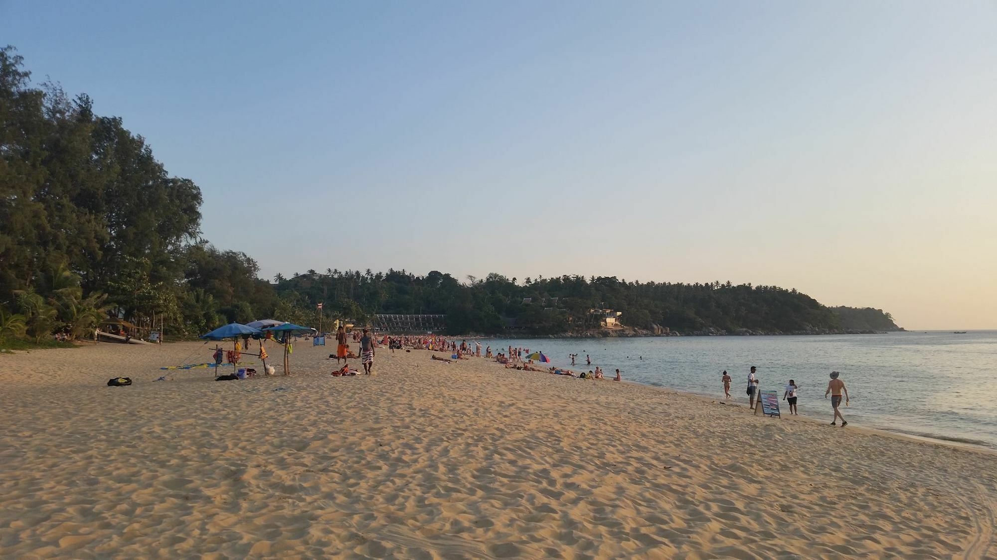 Enjoy'S Beach House & Cafe' Ban Karon Экстерьер фото