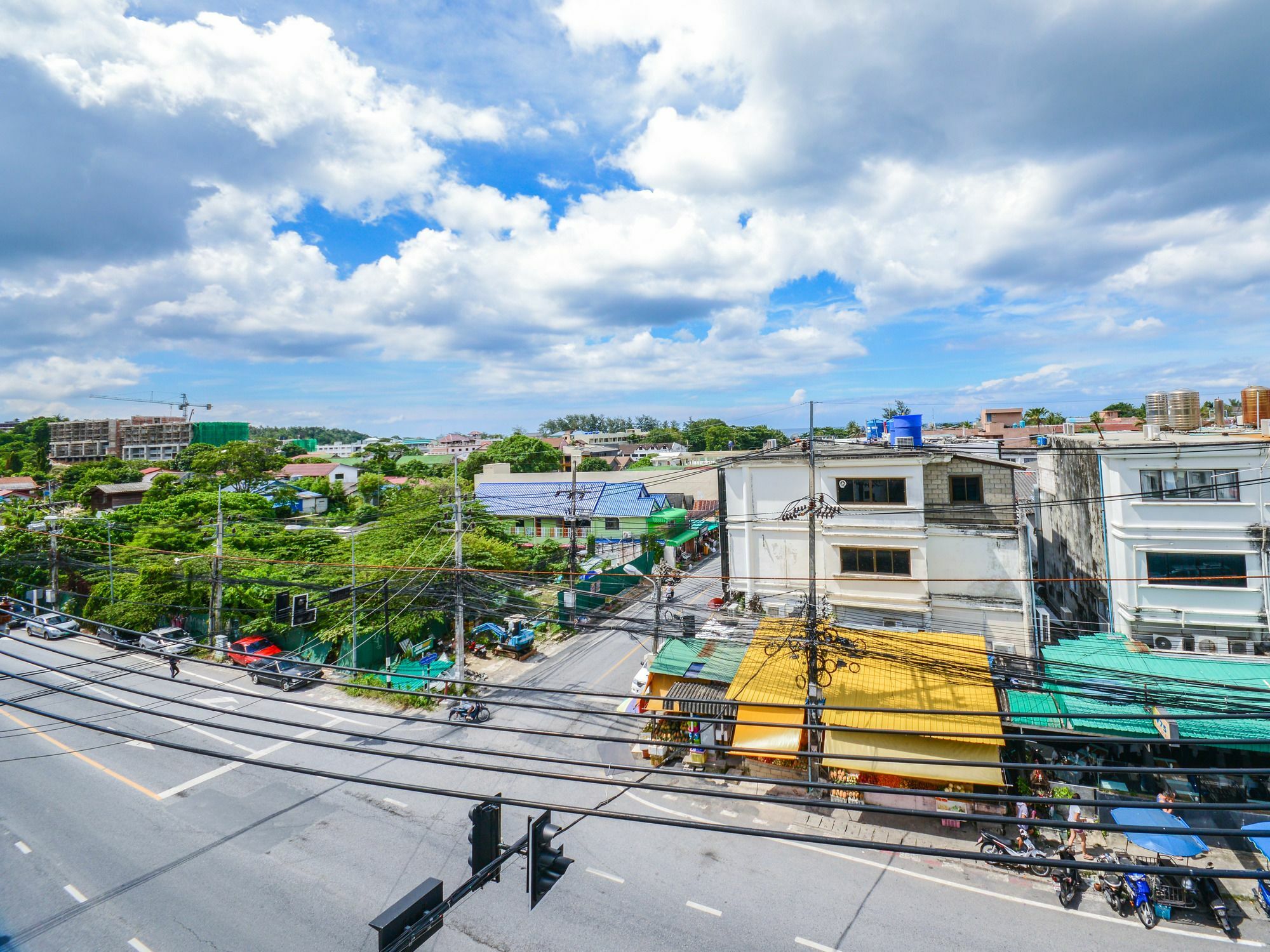Enjoy'S Beach House & Cafe' Ban Karon Экстерьер фото