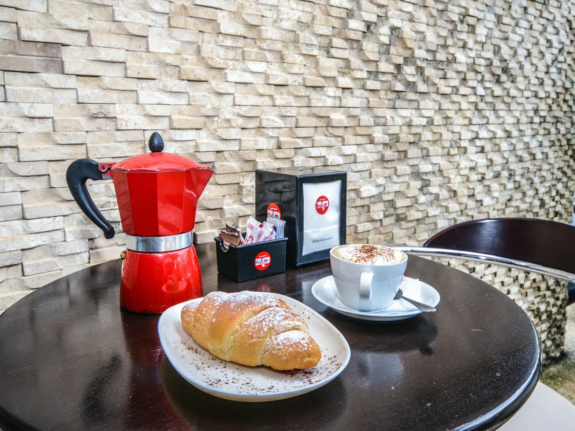 Enjoy'S Beach House & Cafe' Ban Karon Экстерьер фото