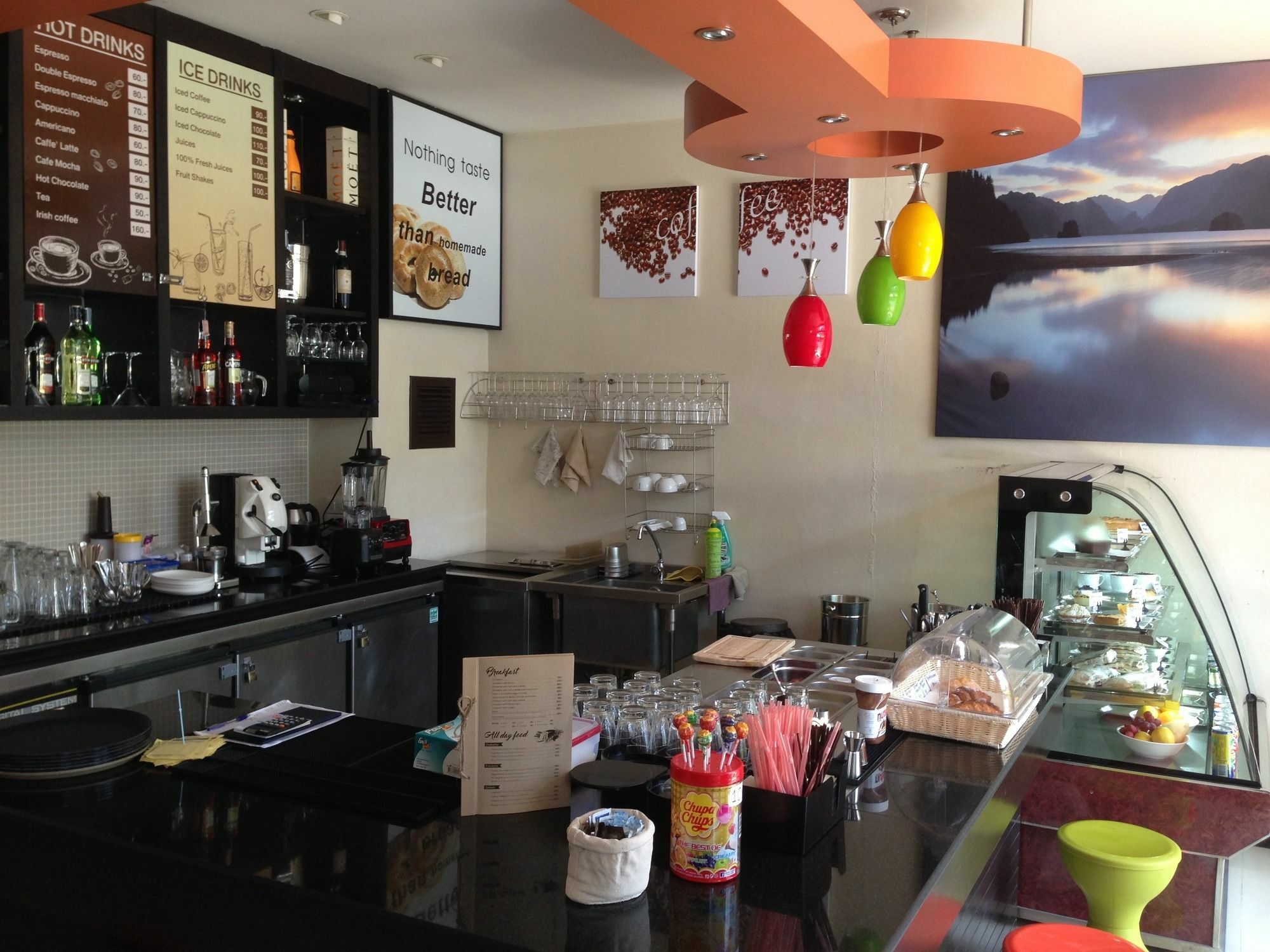Enjoy'S Beach House & Cafe' Ban Karon Экстерьер фото