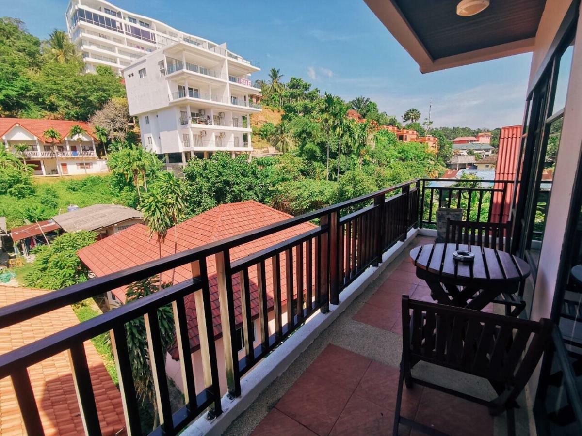 Enjoy'S Beach House & Cafe' Ban Karon Экстерьер фото